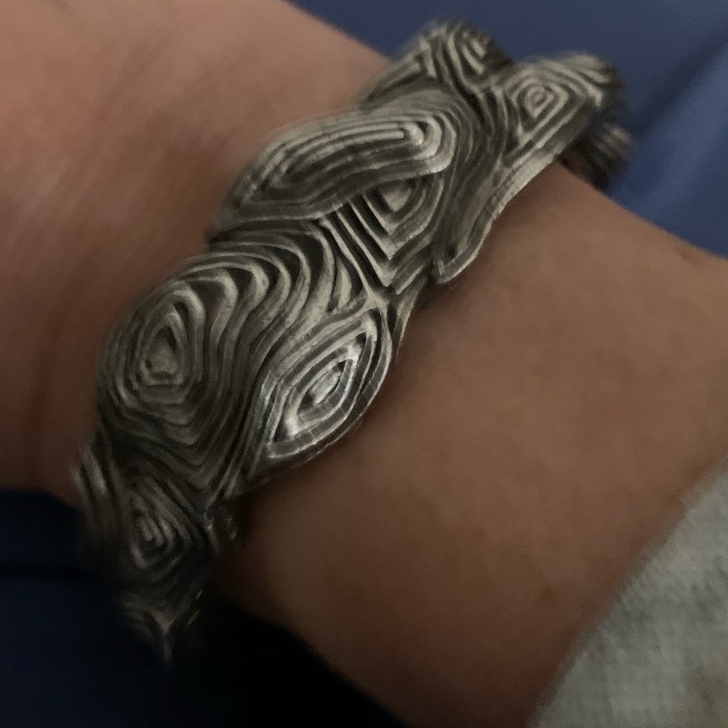Metal Shell Pattern Bracelet